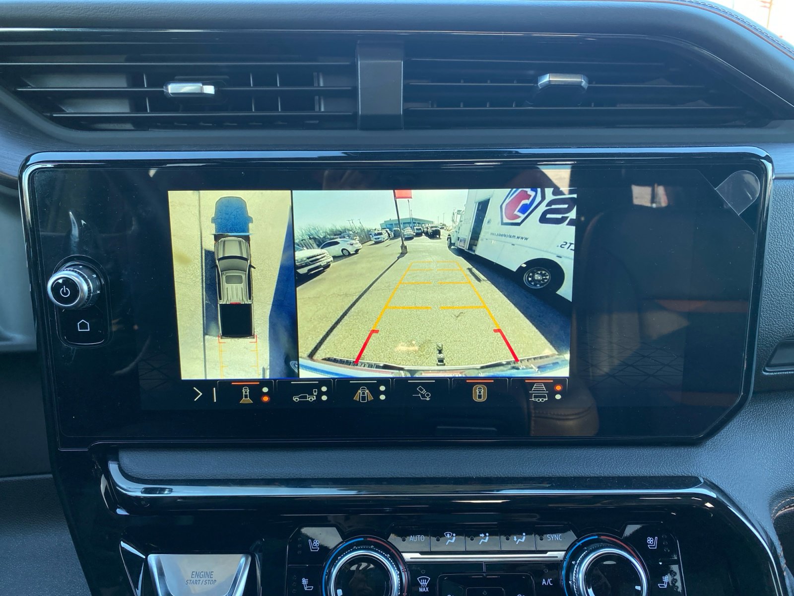 Used 2024 GMC Sierra 1500 AT4 w/ Technology Package image 15