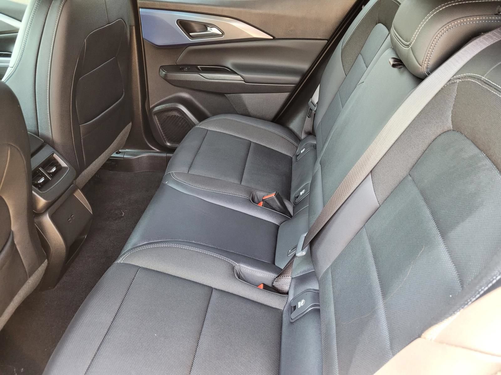 Used 2025 Chevrolet Equinox EV LT w/ Convenience Package FWD image 16