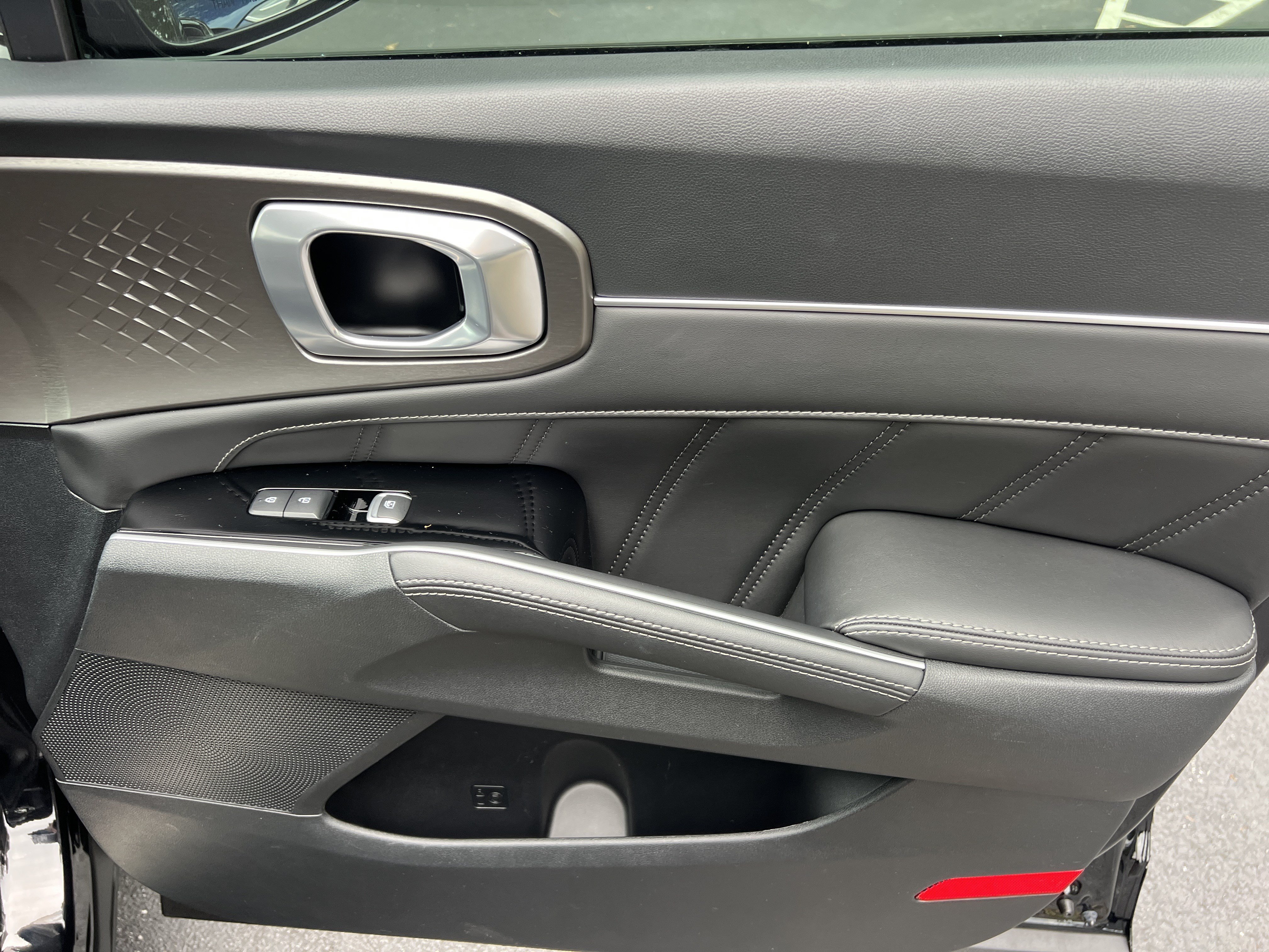 Used 2023 Kia Sorento SX FWD image 18