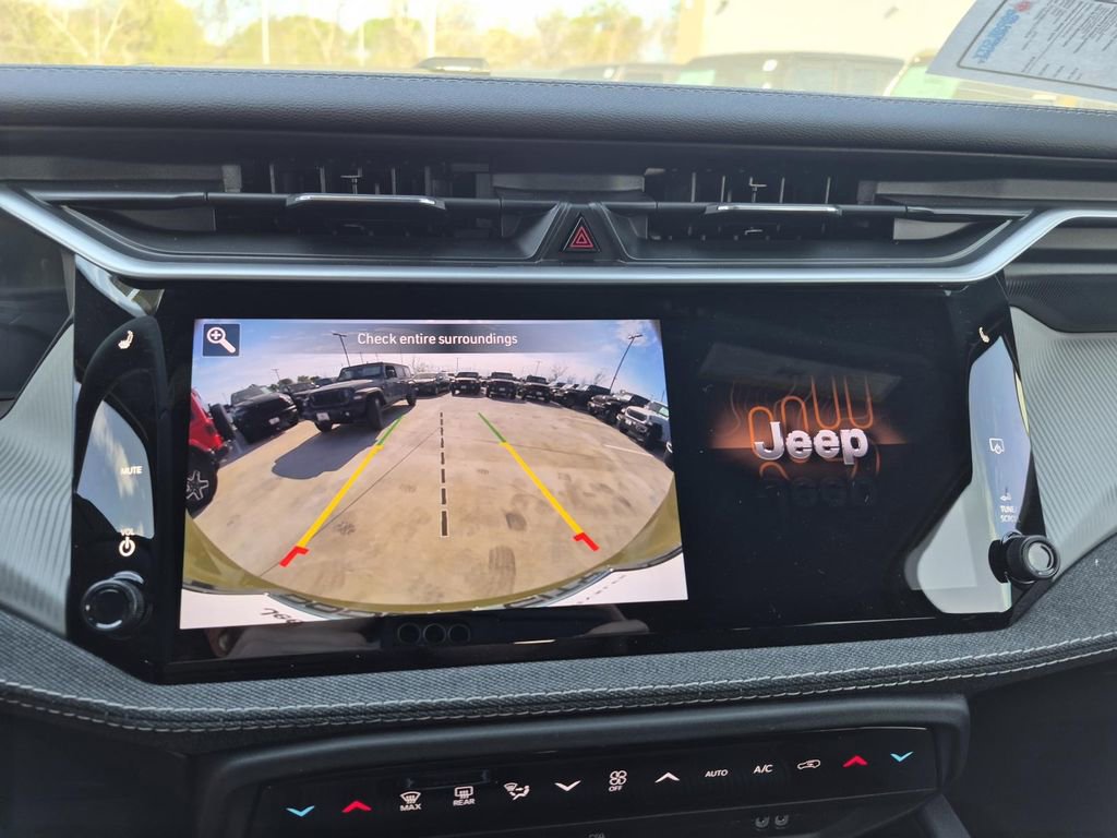 New 2026 Jeep Cherokee Laredo image 22
