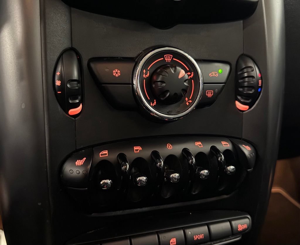 Used 2012 MINI Cooper Countryman S w/ Cold Weather Pkg AWD/4WD image 18