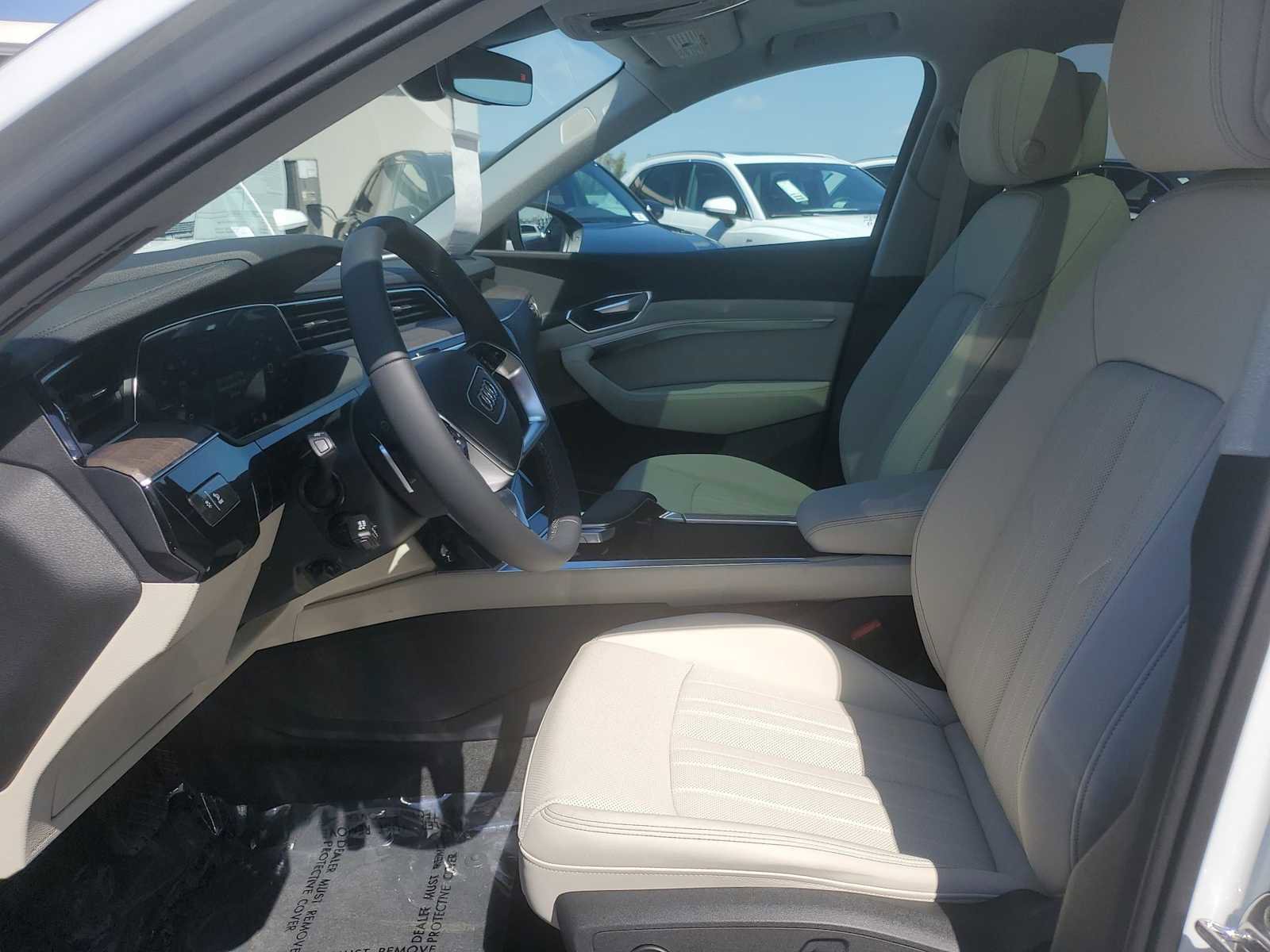 Certified 2024 Audi Q8 e-tron Premium Plus w/ Premium Plus Package AWD/4WD image 2