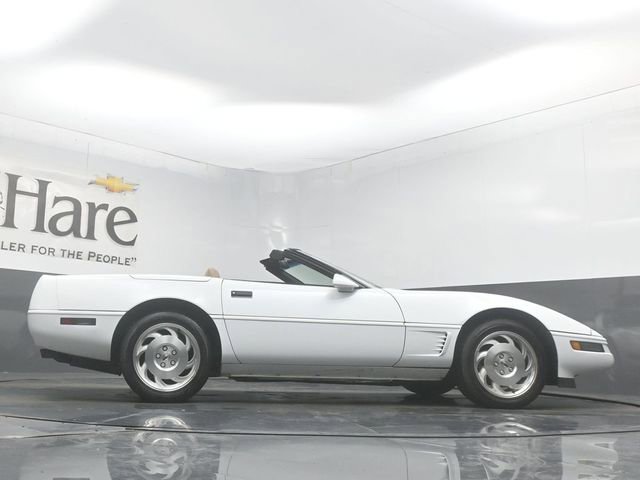 Used 1996 Chevrolet Corvette Convertible RWD image 49