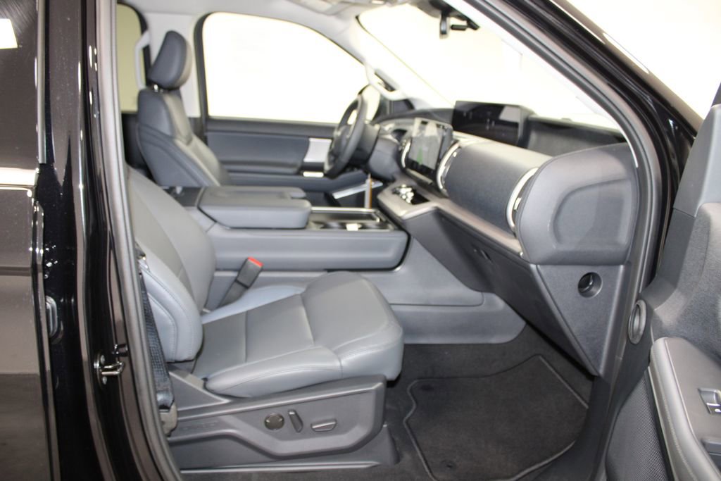 New 2026 Ford Expedition Active image 31