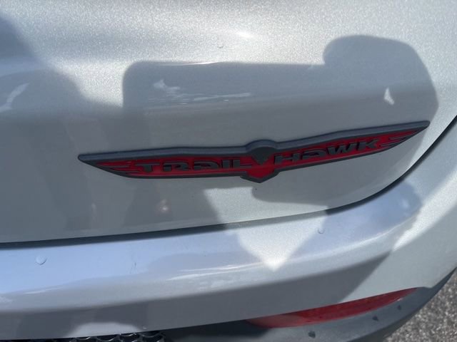 Used 2024 Jeep Compass Trailhawk image 7