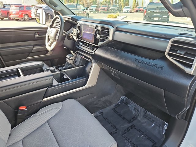 Used 2025 Toyota Tundra SR5 w/ SR5 Premium Package AWD/4WD image 21