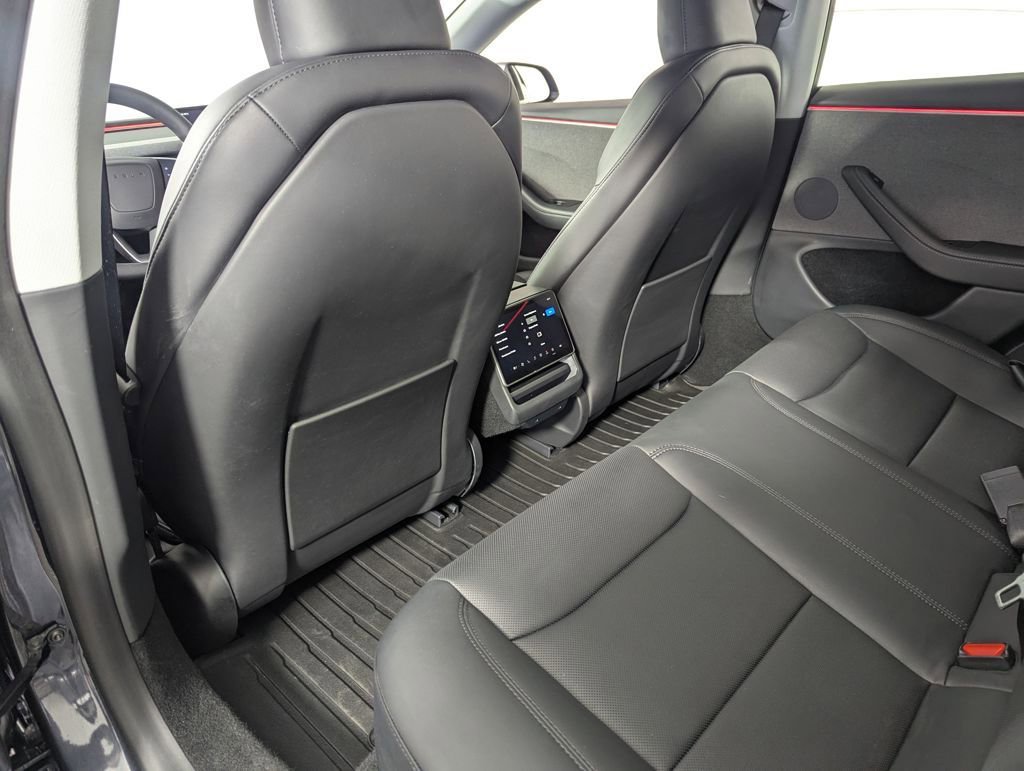Used 2024 Tesla Model 3 Standard Range image 30