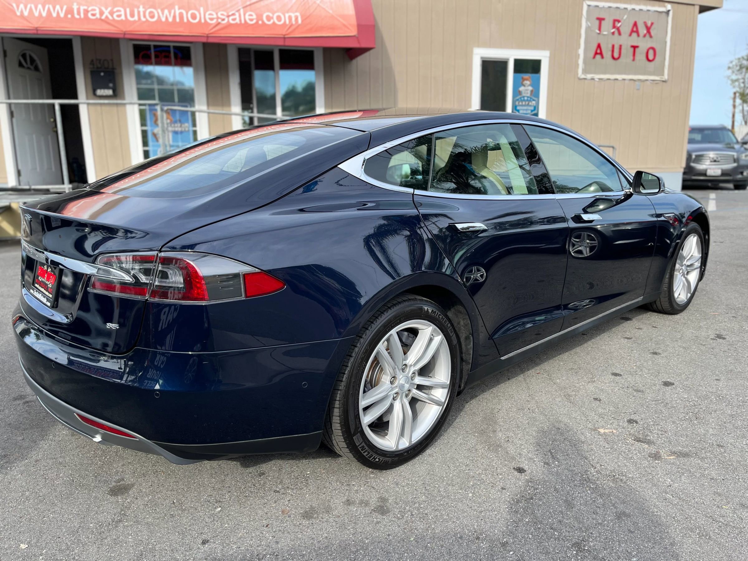 Used 2014 Tesla Model S P85 RWD image 7