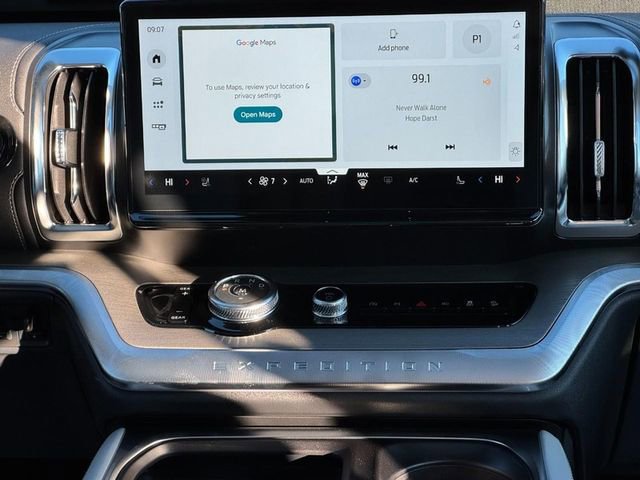 New 2025 Ford Expedition Platinum w/ Driver's Package image 9