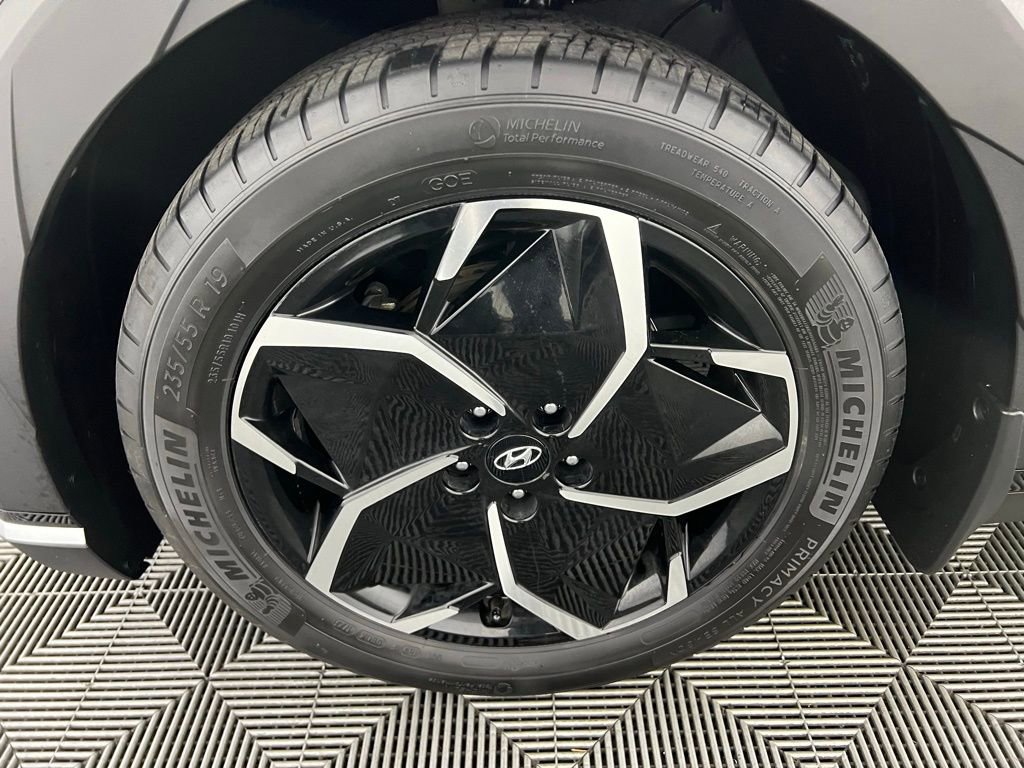 Used 2024 Hyundai Ioniq 5 SE image 10