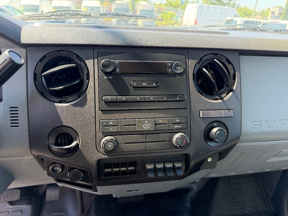 Used 2016 Ford F650 2WD Regular Cab Super Duty image 13