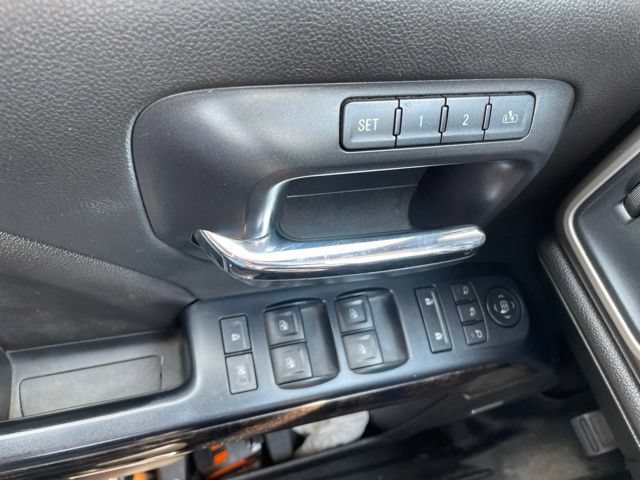 Used 2016 GMC Sierra 2500 Denali w/ Duramax Plus Package AWD/4WD image 8