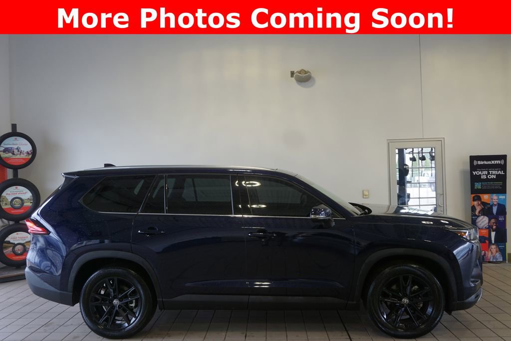 Used 2024 Toyota Grand Highlander Platinum image 2