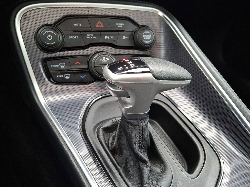 Used 2017 Dodge Challenger GT image 14