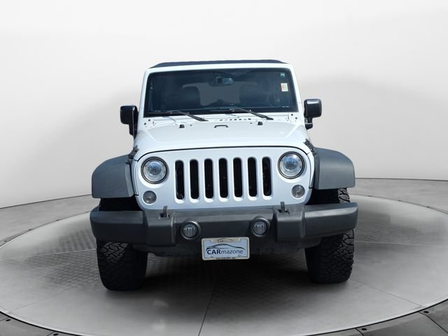 Used 2017 Jeep Wrangler Unlimited Rubicon w/ Connectivity Group AWD/4WD image 8