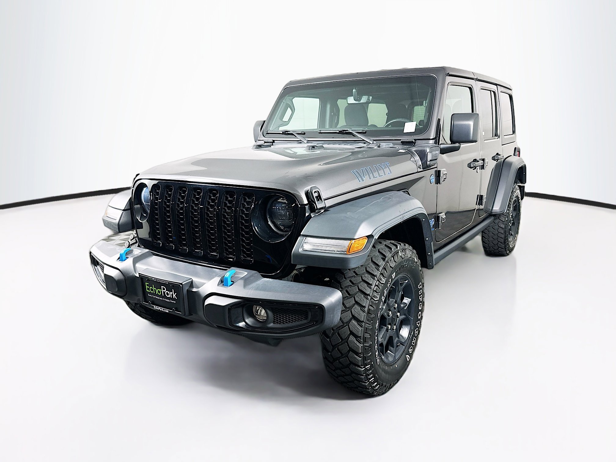 Used 2023 Jeep Wrangler Unlimited w/ Cold Weather Group AWD/4WD image 3