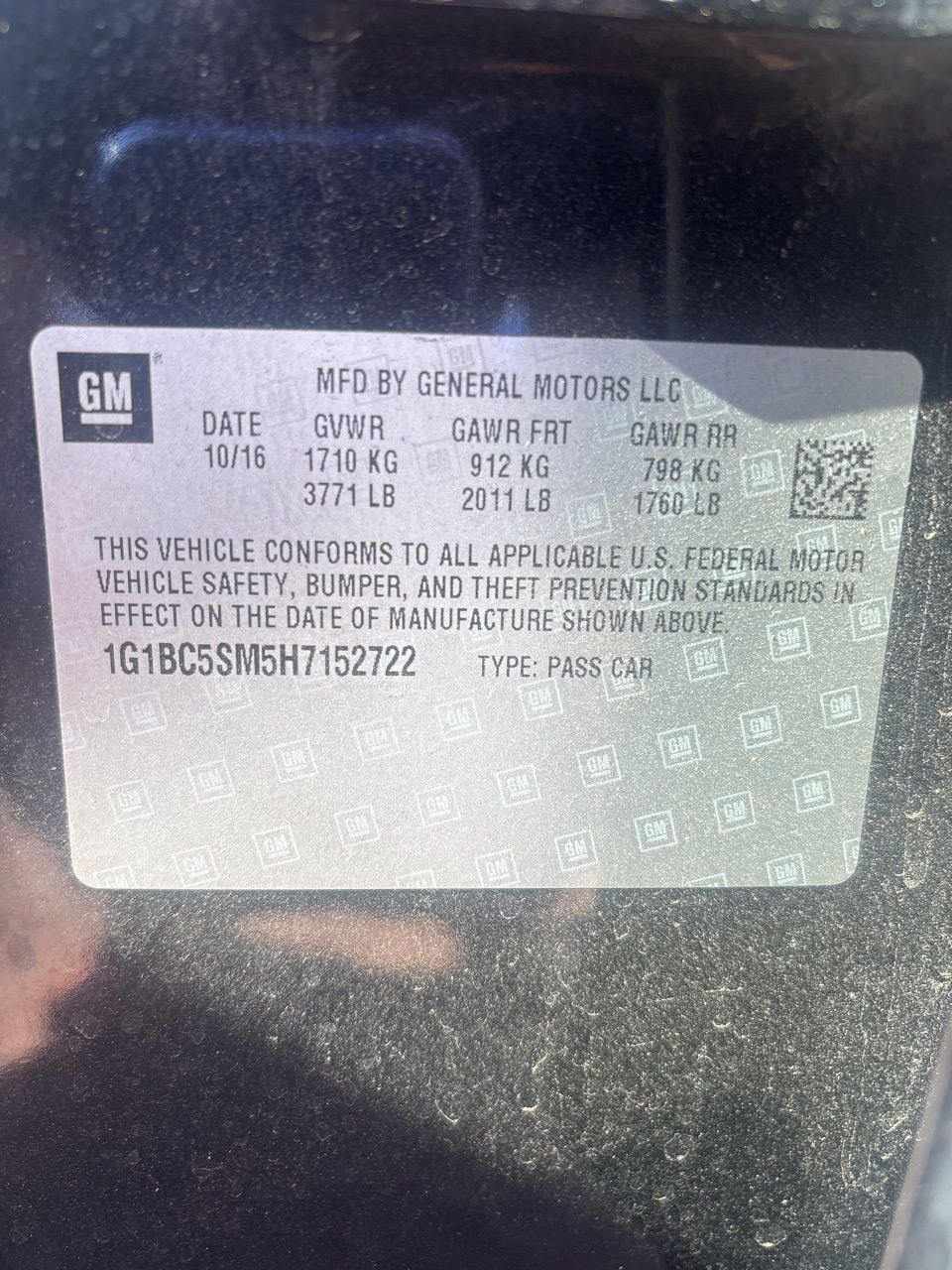 Used 2017 Chevrolet Cruze LS FWD image 3