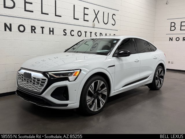 Used 2024 Audi Q8 e-tron Prestige w/ Prestige Package AWD/4WD image 9
