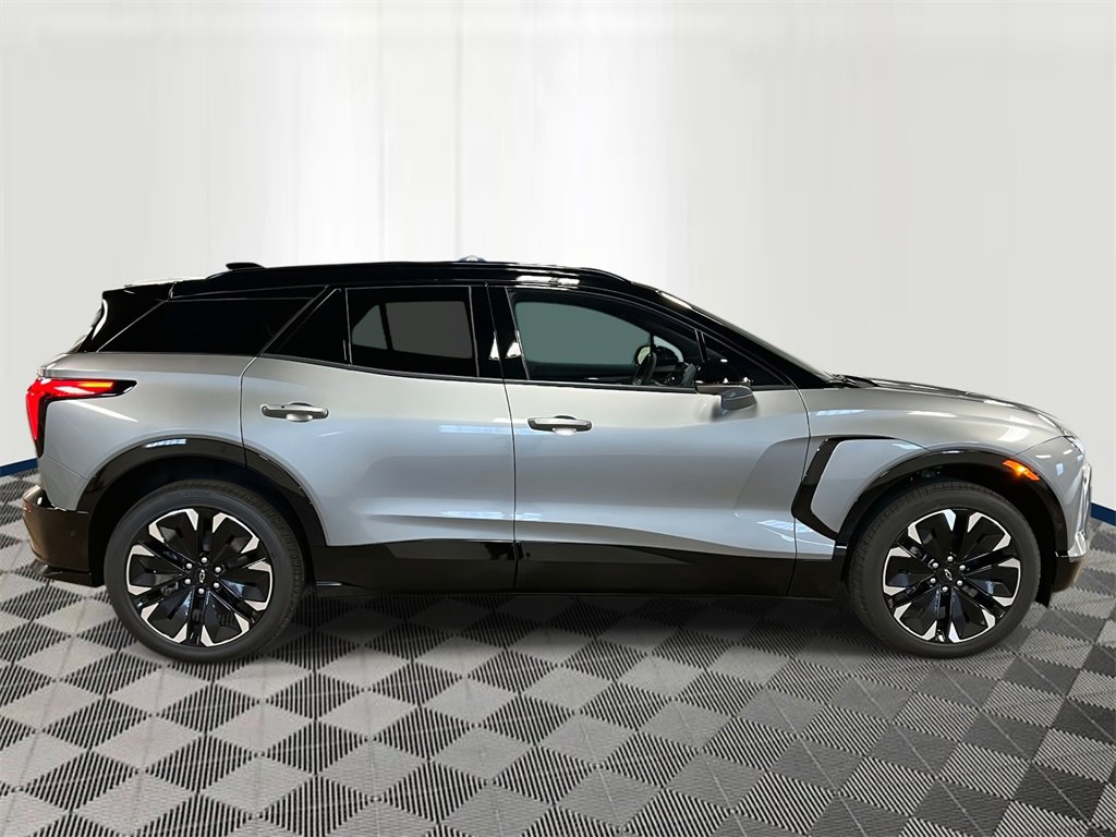 New 2026 Chevrolet Blazer EV RS w/ Super Cruise Package image 6