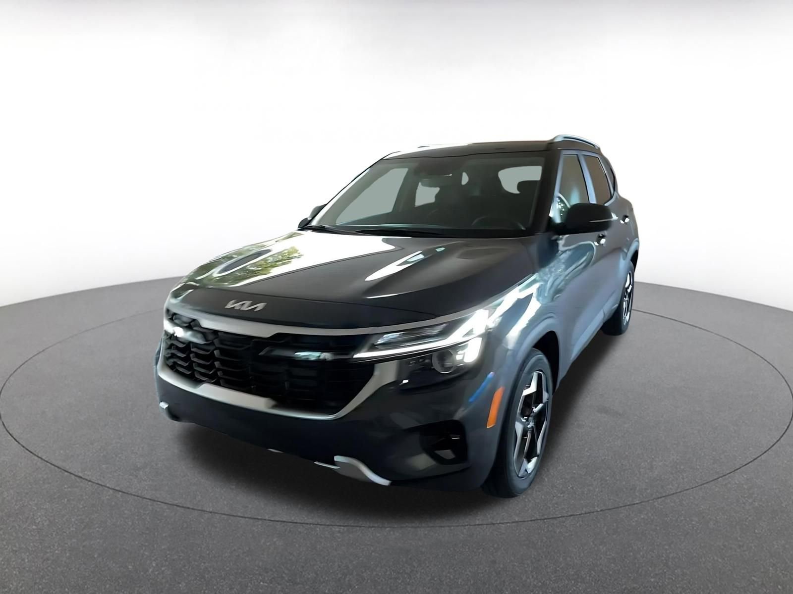 Used 2025 Kia Seltos S FWD image 7