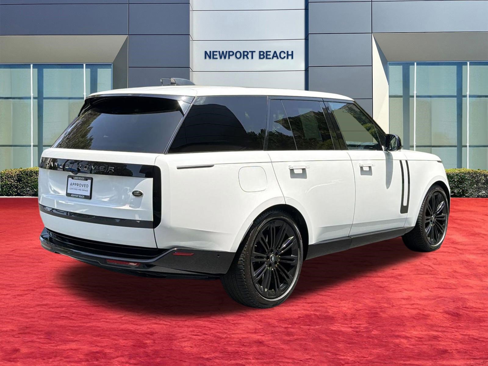 Used 2023 Land Rover Range Rover SE AWD/4WD image 9