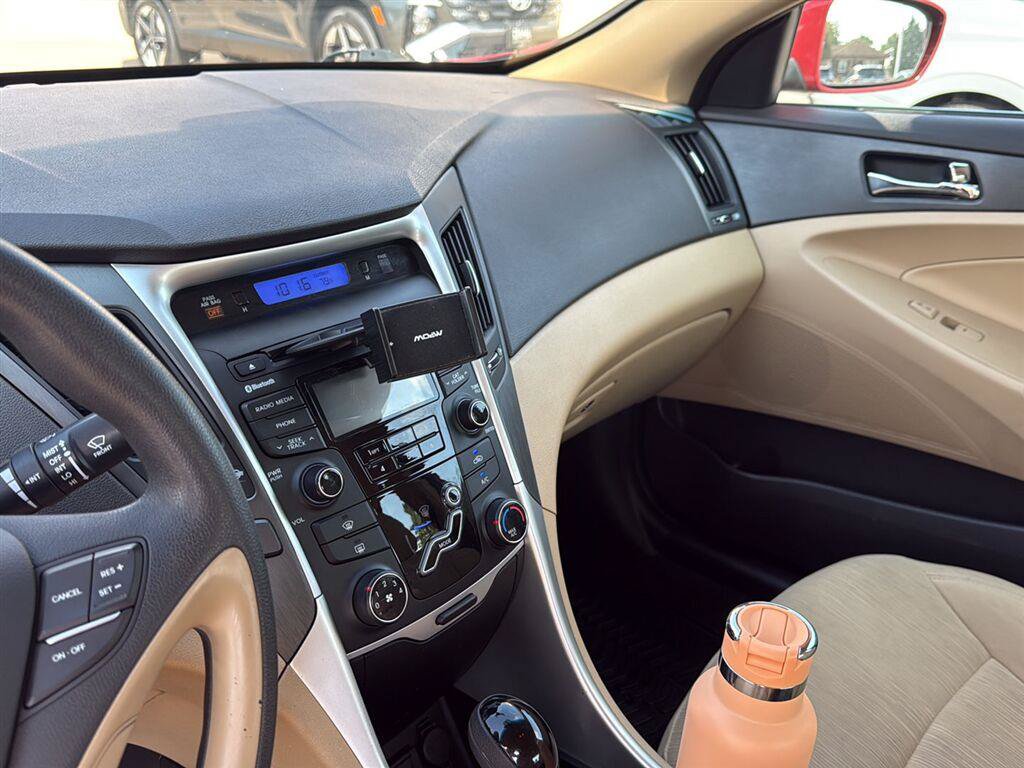 Used 2013 Hyundai Sonata GLS w/ Popular Equipment Pkg FWD image 16