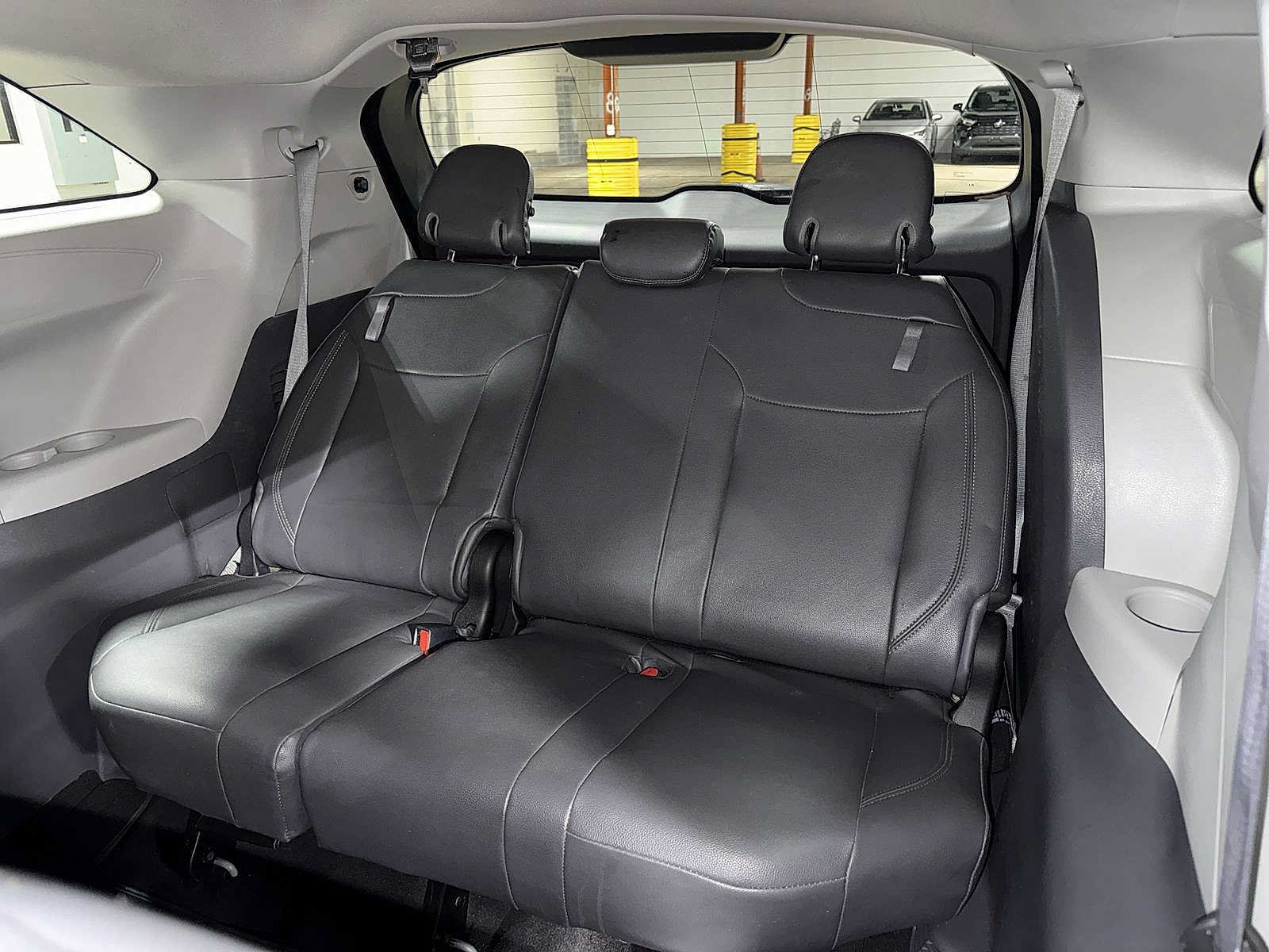 Used 2022 Toyota Sienna LE FWD image 18