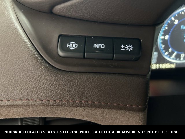 Used 2015 Cadillac Escalade Luxury image 19