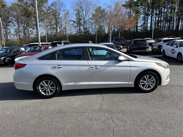 Used 2016 Hyundai Sonata SE image 8