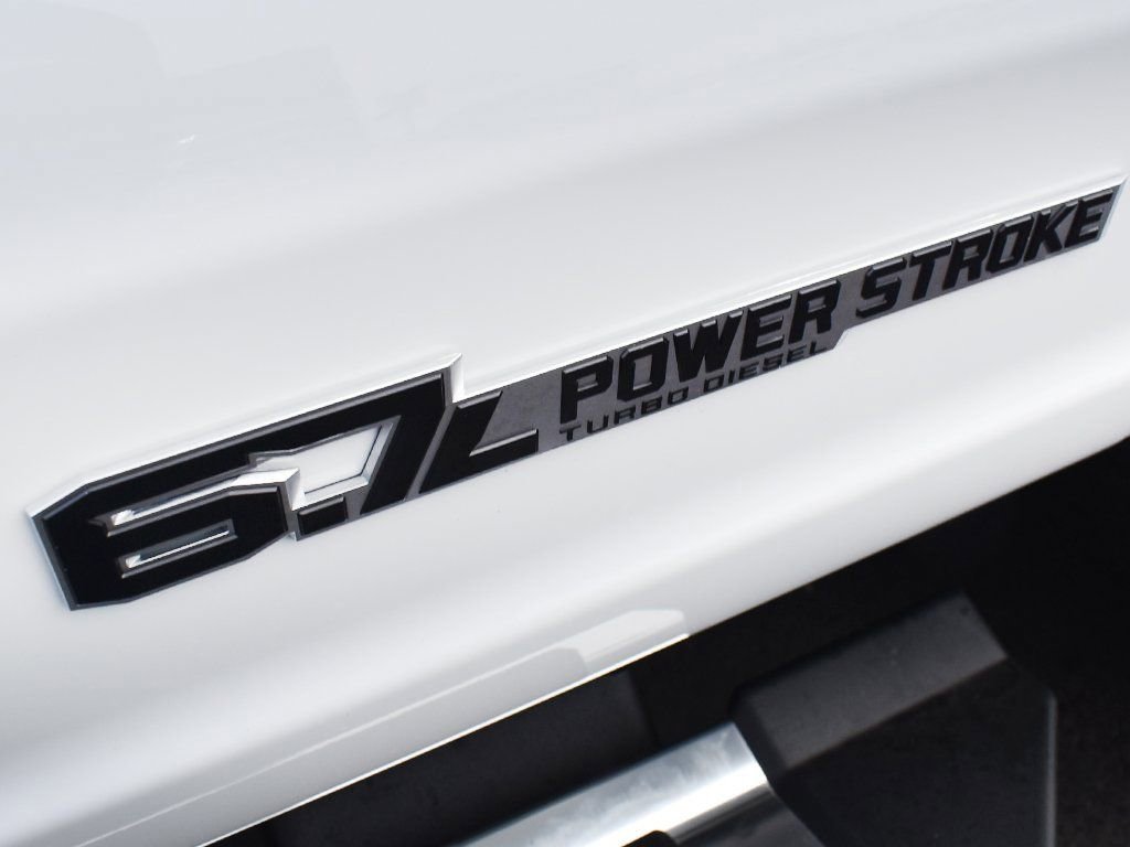 New 2025 Ford F250 XLT w/ FX4 Off-Road Package image 8