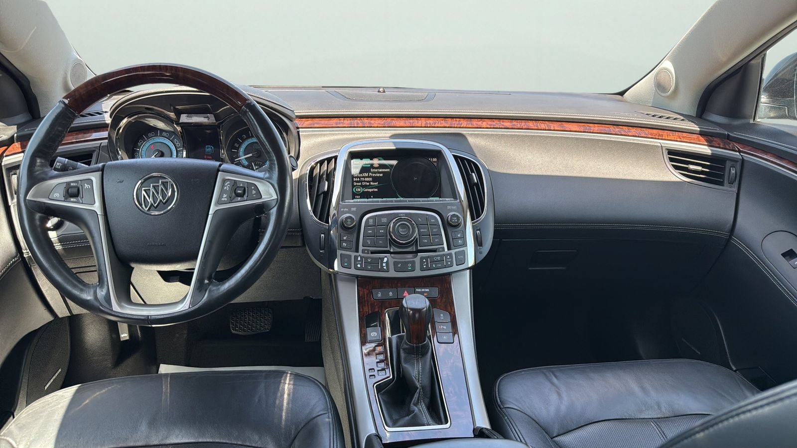 Used 2012 Buick LaCrosse Touring FWD image 21