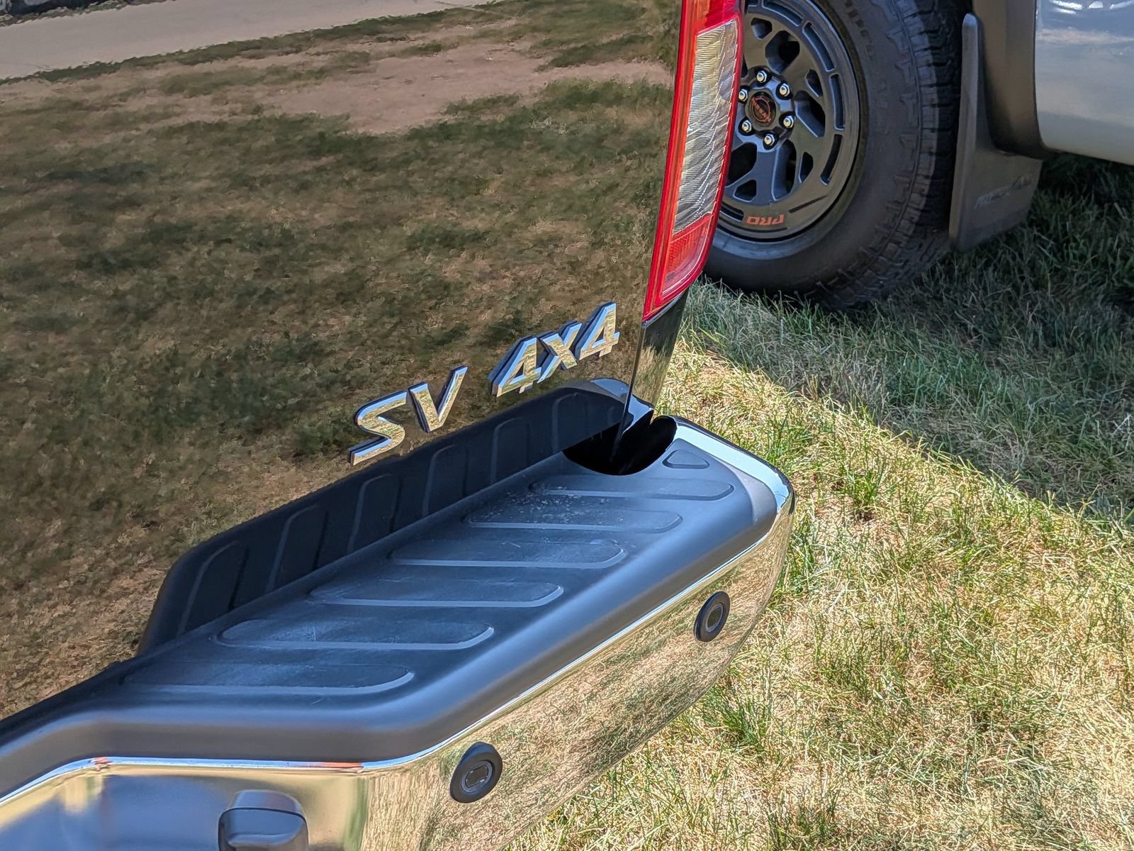 Certified 2018 Nissan Frontier SV w/ Value Truck Package AWD/4WD image 30