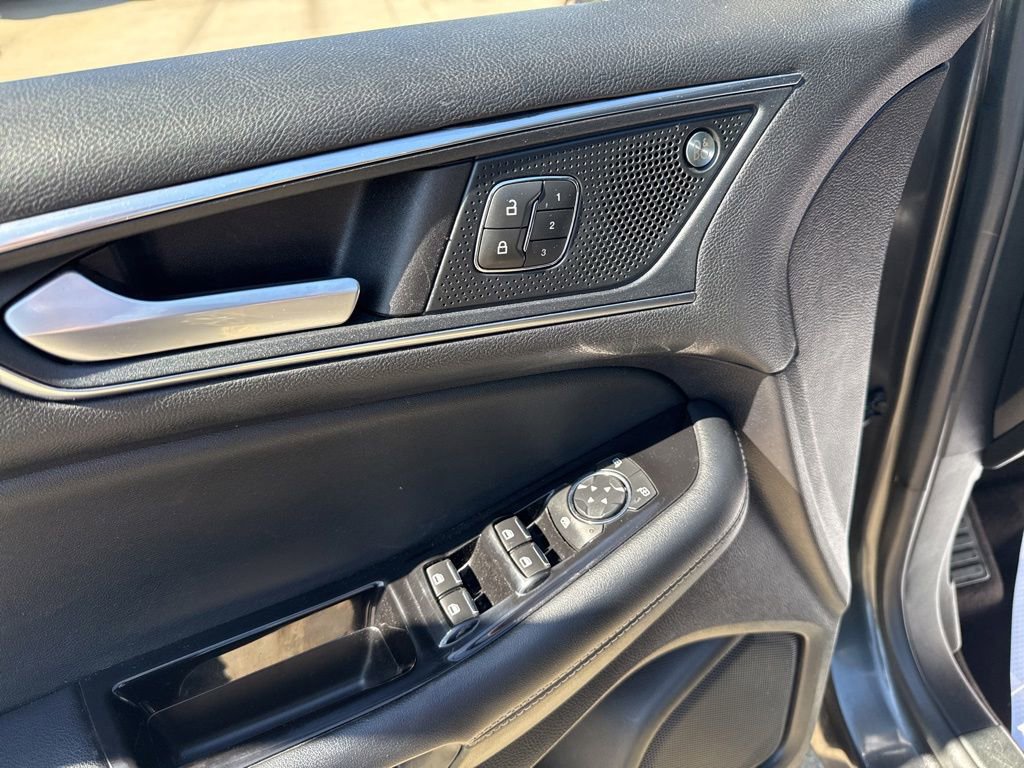 Used 2020 Ford Edge ST w/ Cold Weather Package AWD/4WD image 24