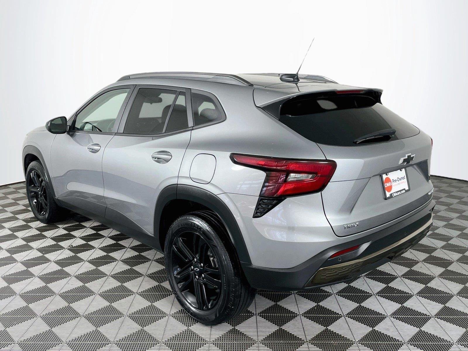Certified 2024 Chevrolet Trax ACTIV w/ Driver Confidence Package FWD image 7