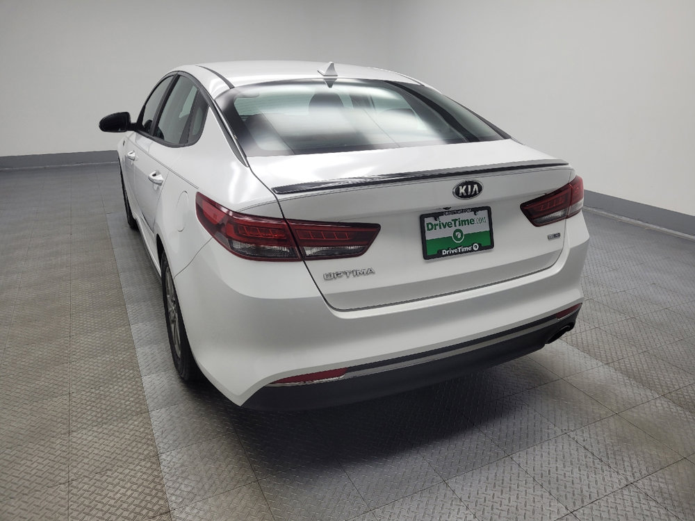 Used 2017 Kia Optima LX w/ Value Package image 6
