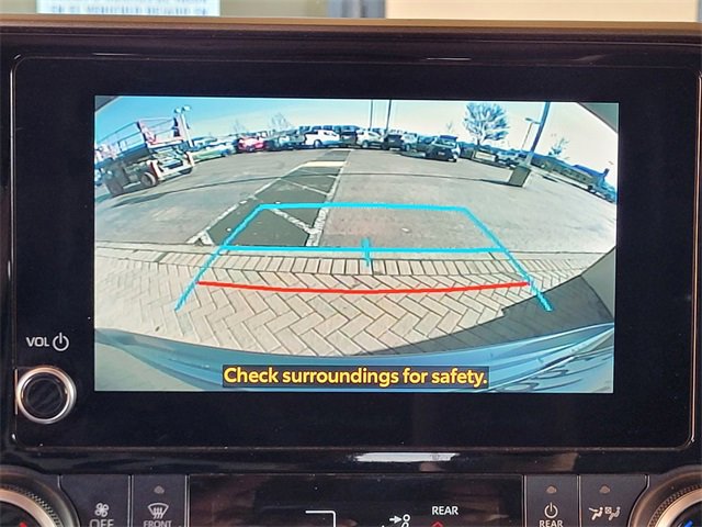 Certified 2023 Toyota Highlander LE image 13