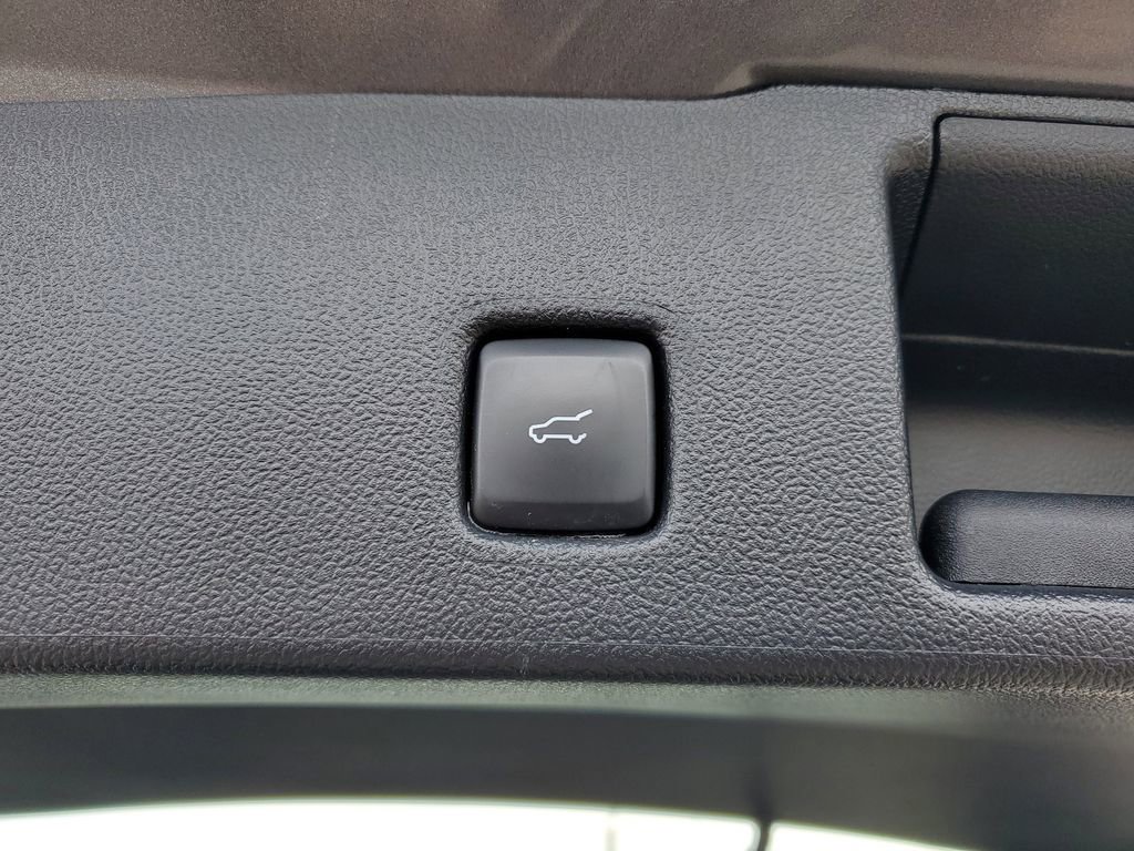 Certified 2024 Ford Escape SE w/ Class II Trailer Tow Package image 35