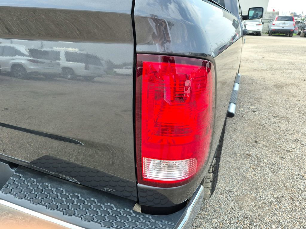 Used 2018 RAM 1500 Tradesman w/ Popular Equipment Group RWD image 11