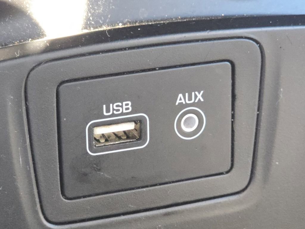 Used 2017 Hyundai Santa Fe Sport image 5