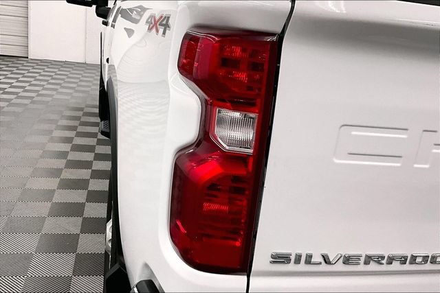 Used 2024 Chevrolet Silverado 2500 W/T w/ WT/CX Safety Package AWD/4WD image 30