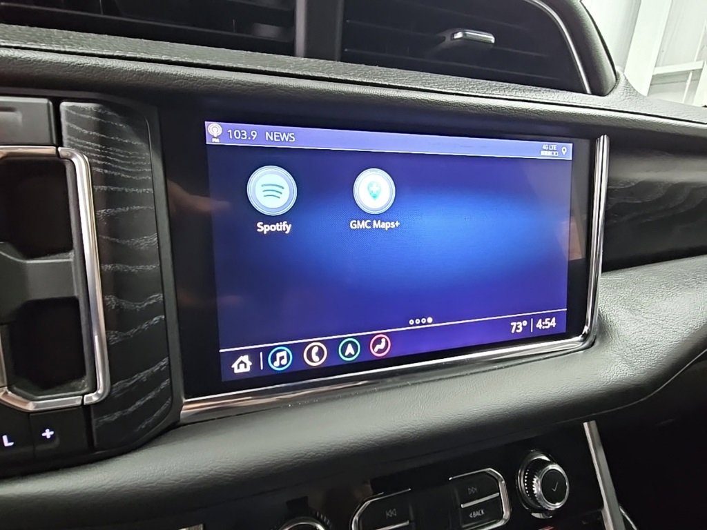 Used 2021 GMC Yukon XL Denali w/ Denali Premium Package image 19