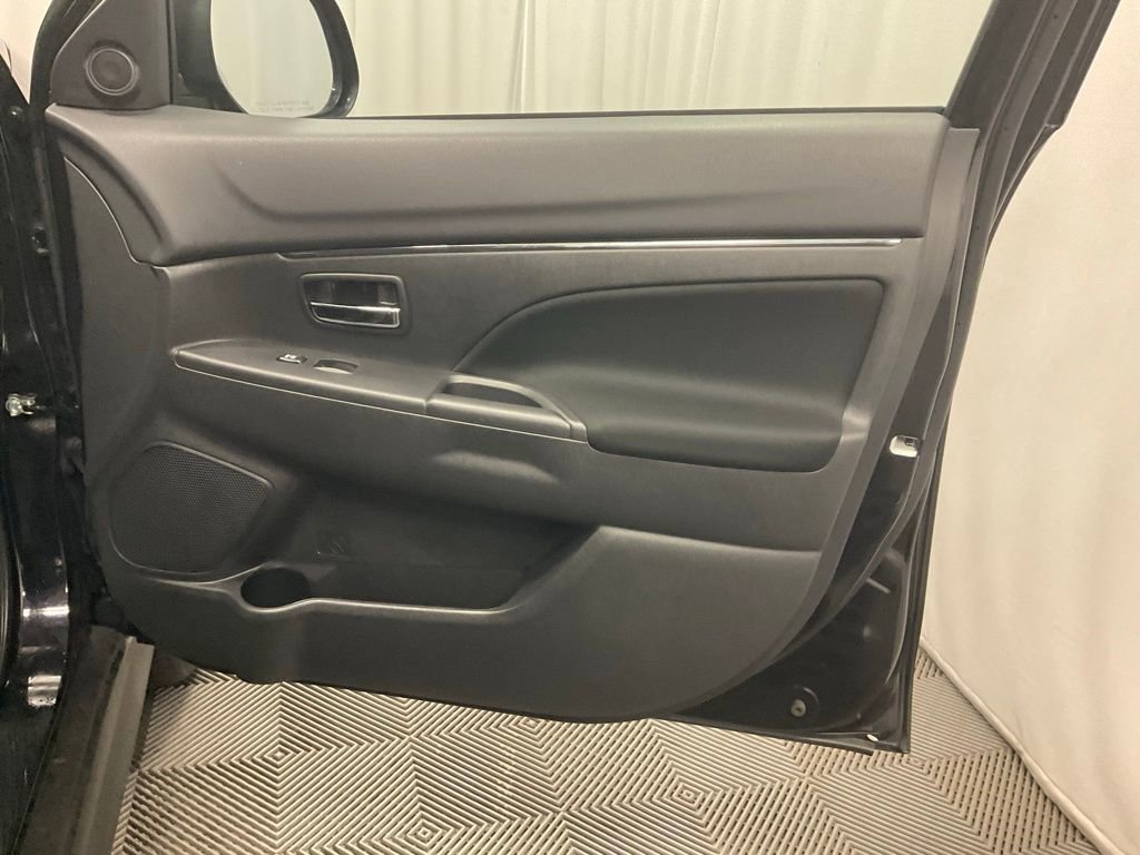 Used 2024 Mitsubishi Outlander Sport ES image 27