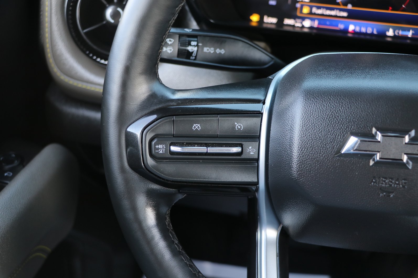Used 2026 Chevrolet Colorado ZR2 AWD/4WD image 18