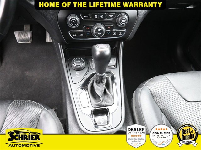 Used 2019 Jeep Cherokee Limited image 27