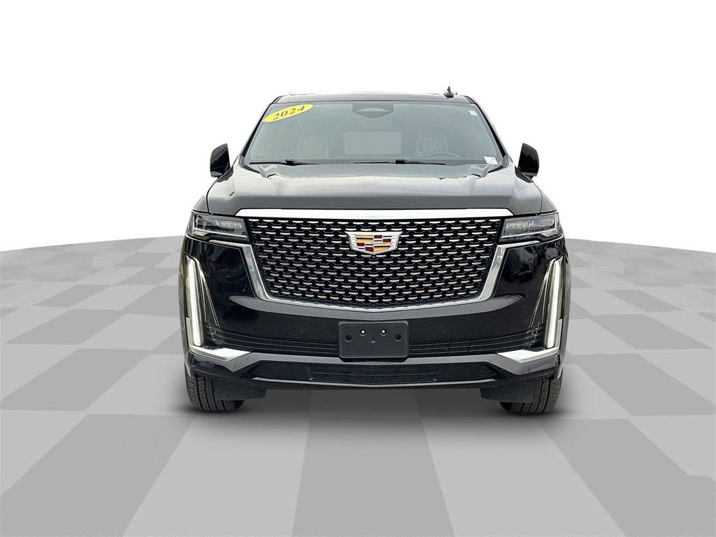 Used 2024 Cadillac Escalade Premium Luxury image 3
