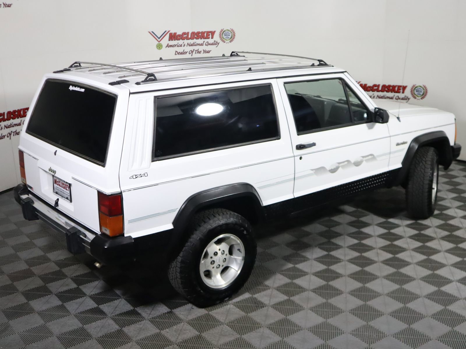 Used 1993 Jeep Cherokee 4WD 2-Door image 5
