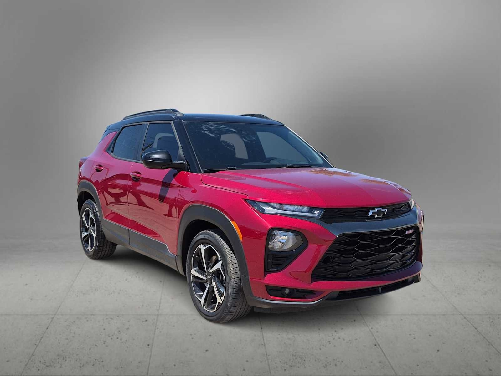 Used 2021 Chevrolet TrailBlazer RS w/ Technology Package FWD image 2