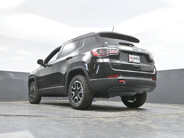 New 2026 Jeep Compass Trailhawk AWD/4WD image 47