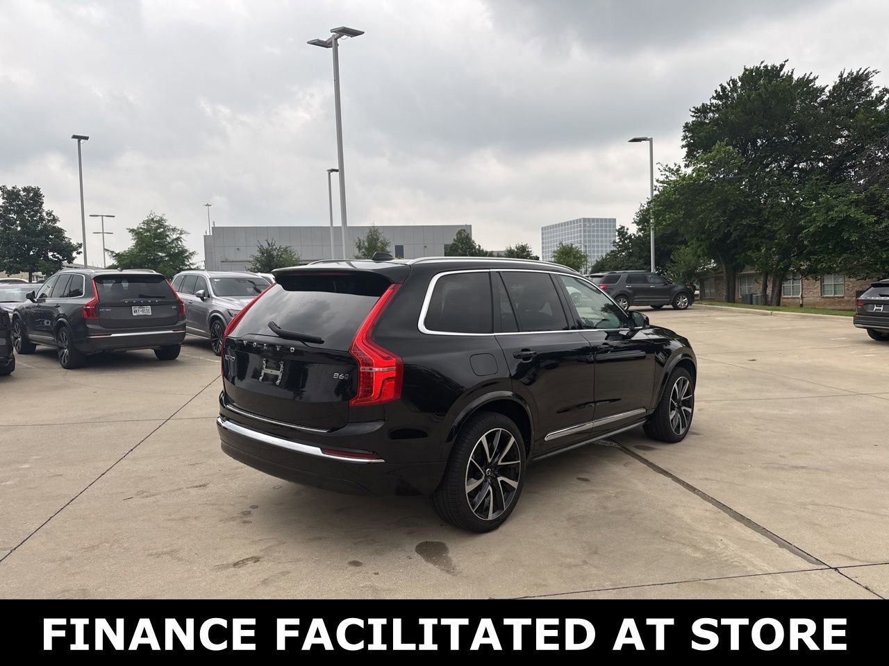 Certified 2023 Volvo XC90 B6 Plus w/ Protection Package Premier AWD/4WD image 5