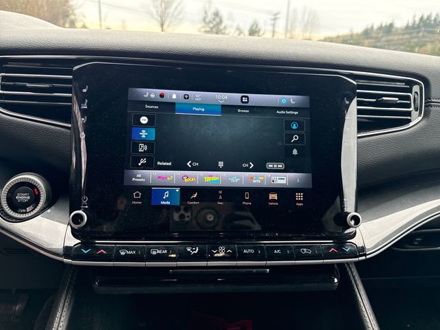 Used 2023 Jeep Wagoneer 4WD image 25